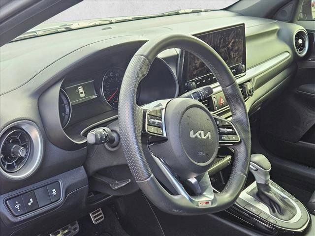 Used 2023 Kia Forte GT-Line w/ GT-Line Premium Package image 9