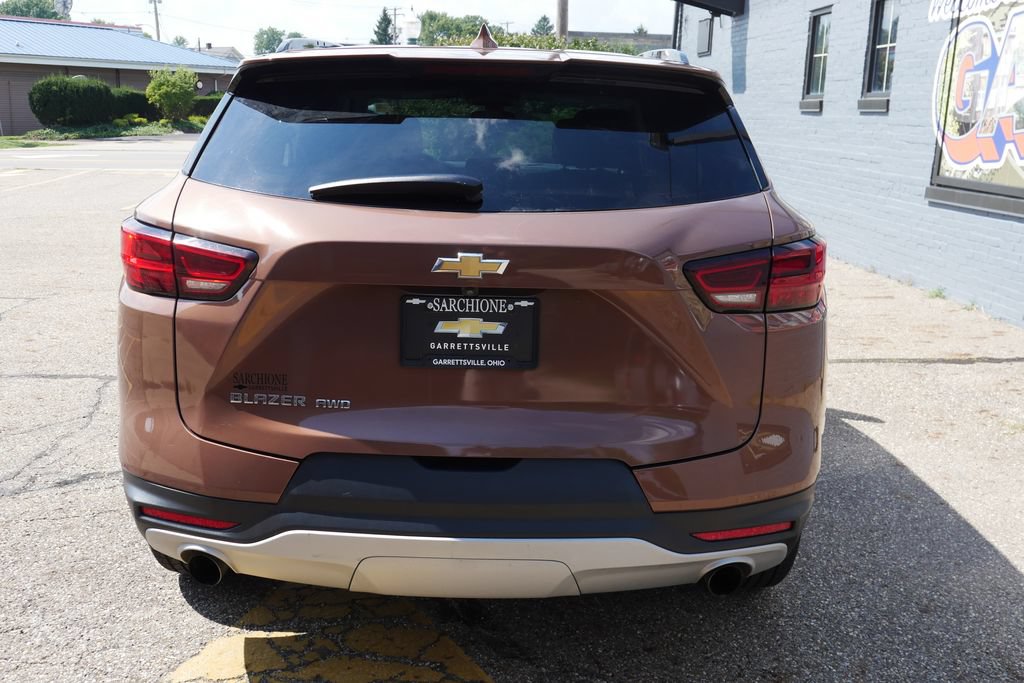 Used 2023 Chevrolet Blazer LT w/ Convenience Package AWD/4WD image 2