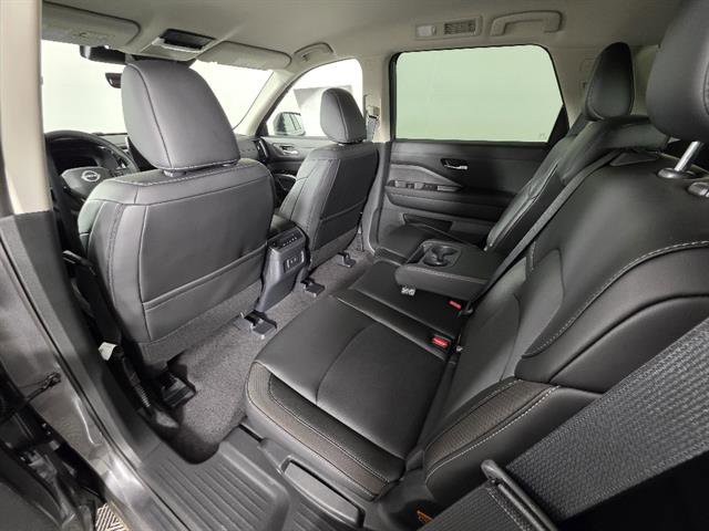 New 2026 Nissan Pathfinder SL AWD/4WD image 29