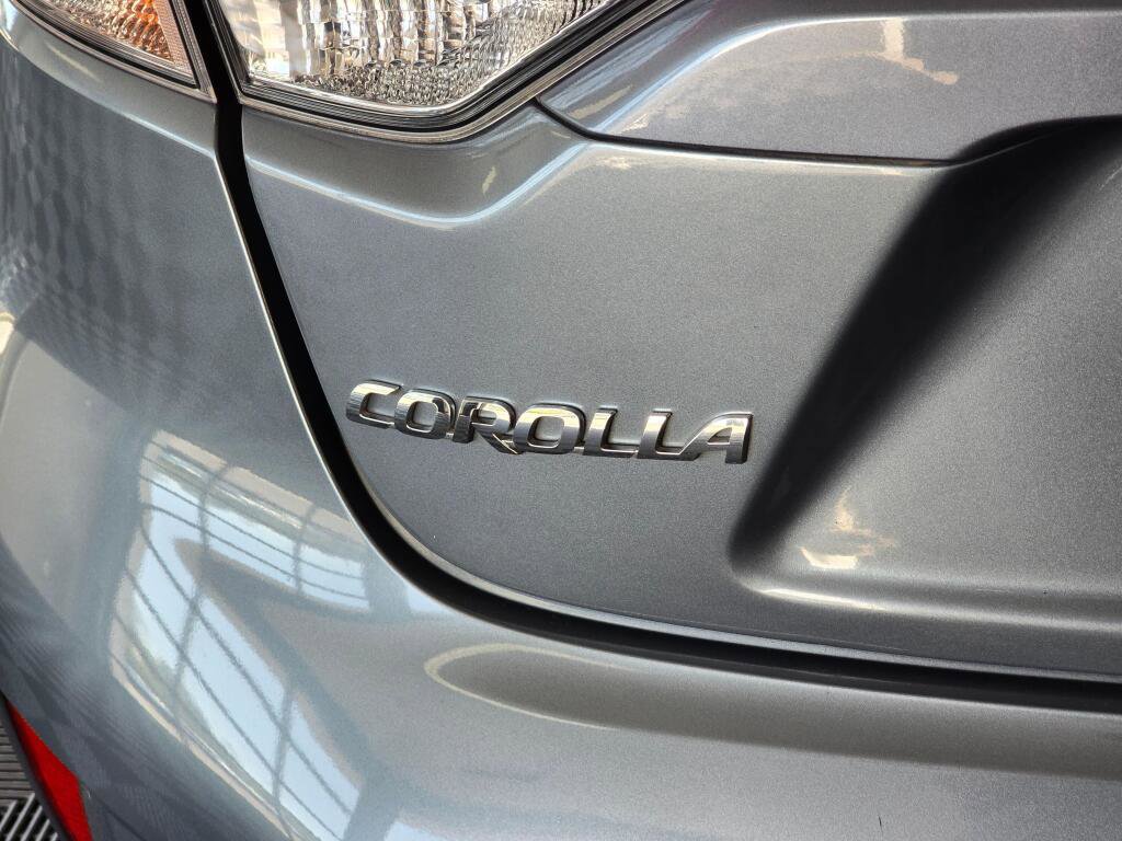 Used 2023 Toyota Corolla LE FWD image 13