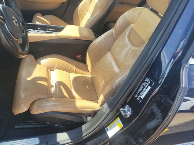 Used 2017 Volvo S90 T6 Inscription w/ Vision Package image 13