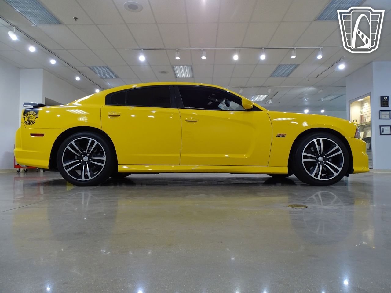 Used 2012 Dodge Charger SRT8 Super Bee w/ Driver Convenience Group II RWD image 20