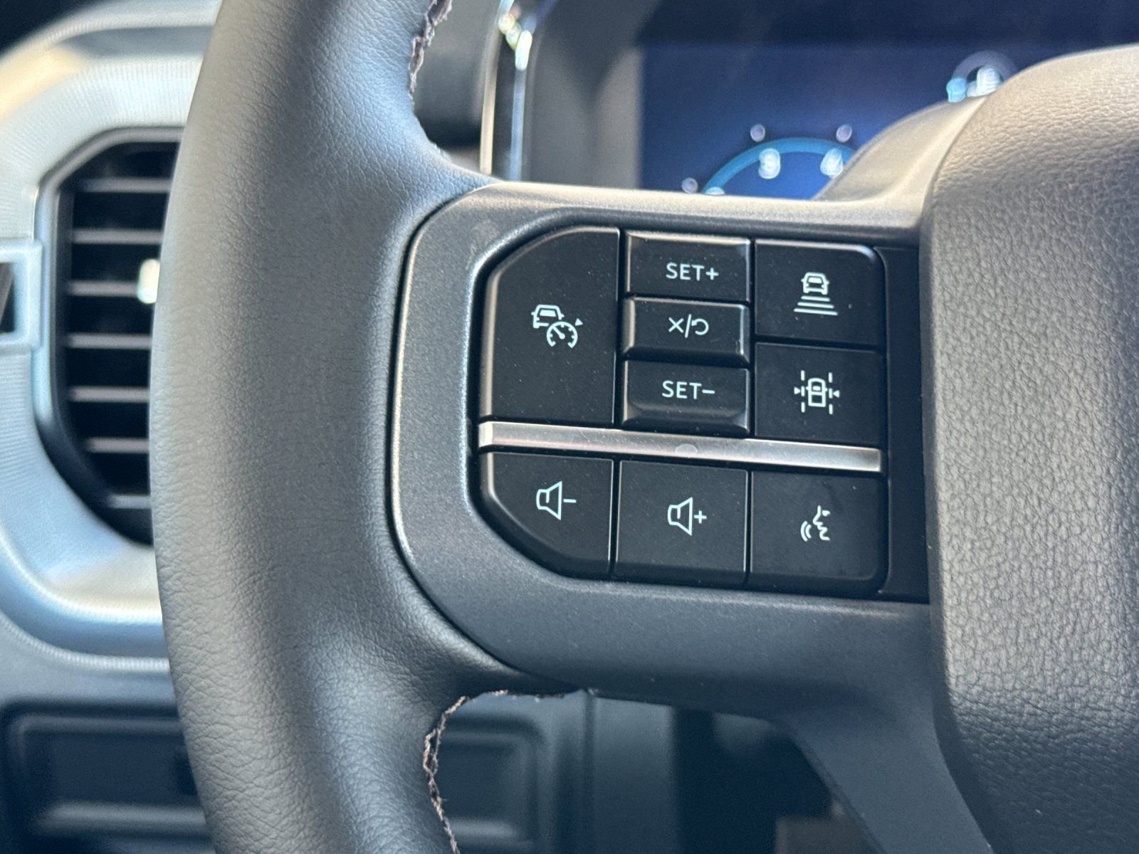 New 2026 Ford F150 Lariat w/ Equipment Group 501A Mid image 27