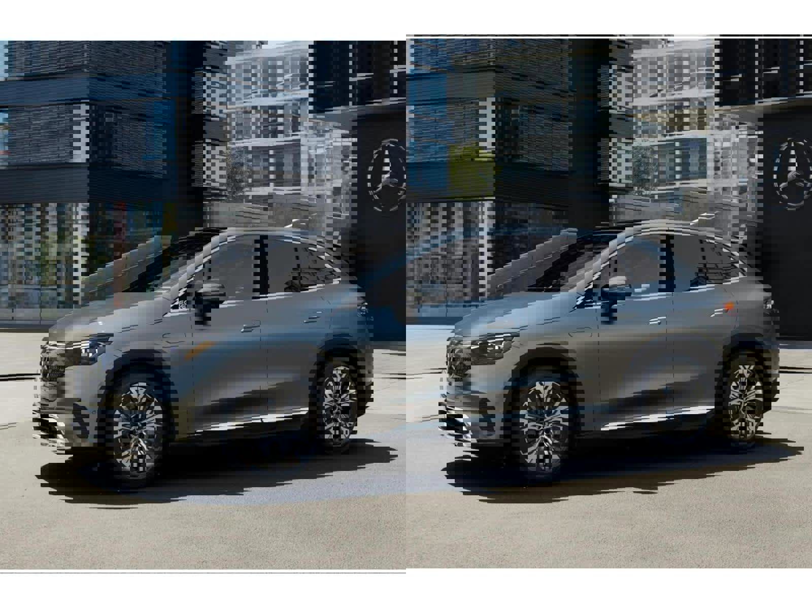 New 2026 Mercedes-Benz EQE 320 4MATIC SUV image 36