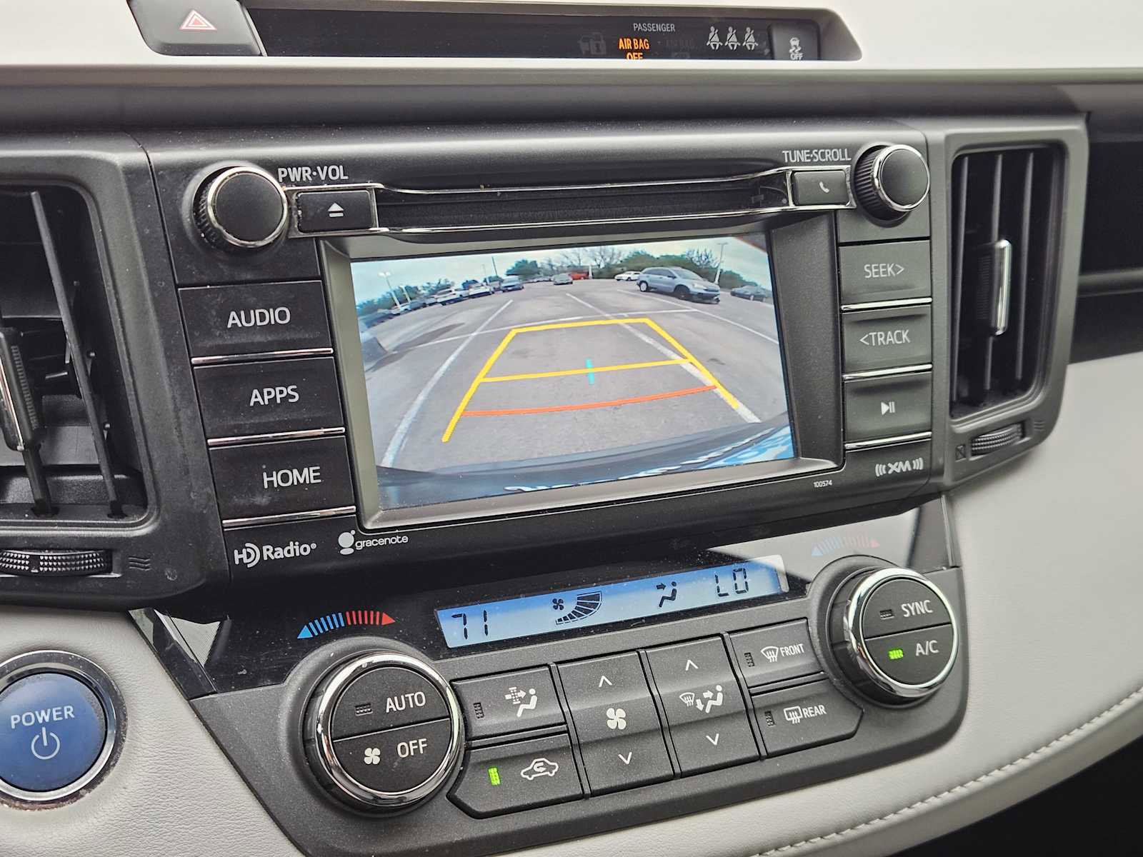 Used 2017 Toyota RAV4 XLE image 18