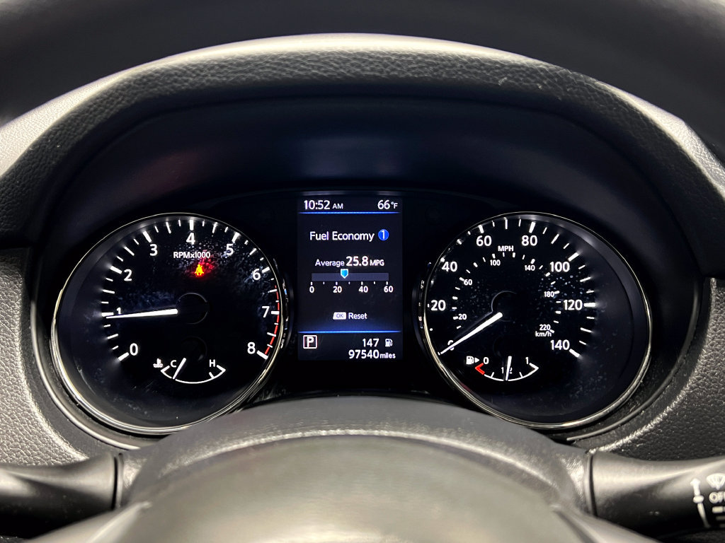 Used 2018 Nissan Rogue S AWD/4WD image 21