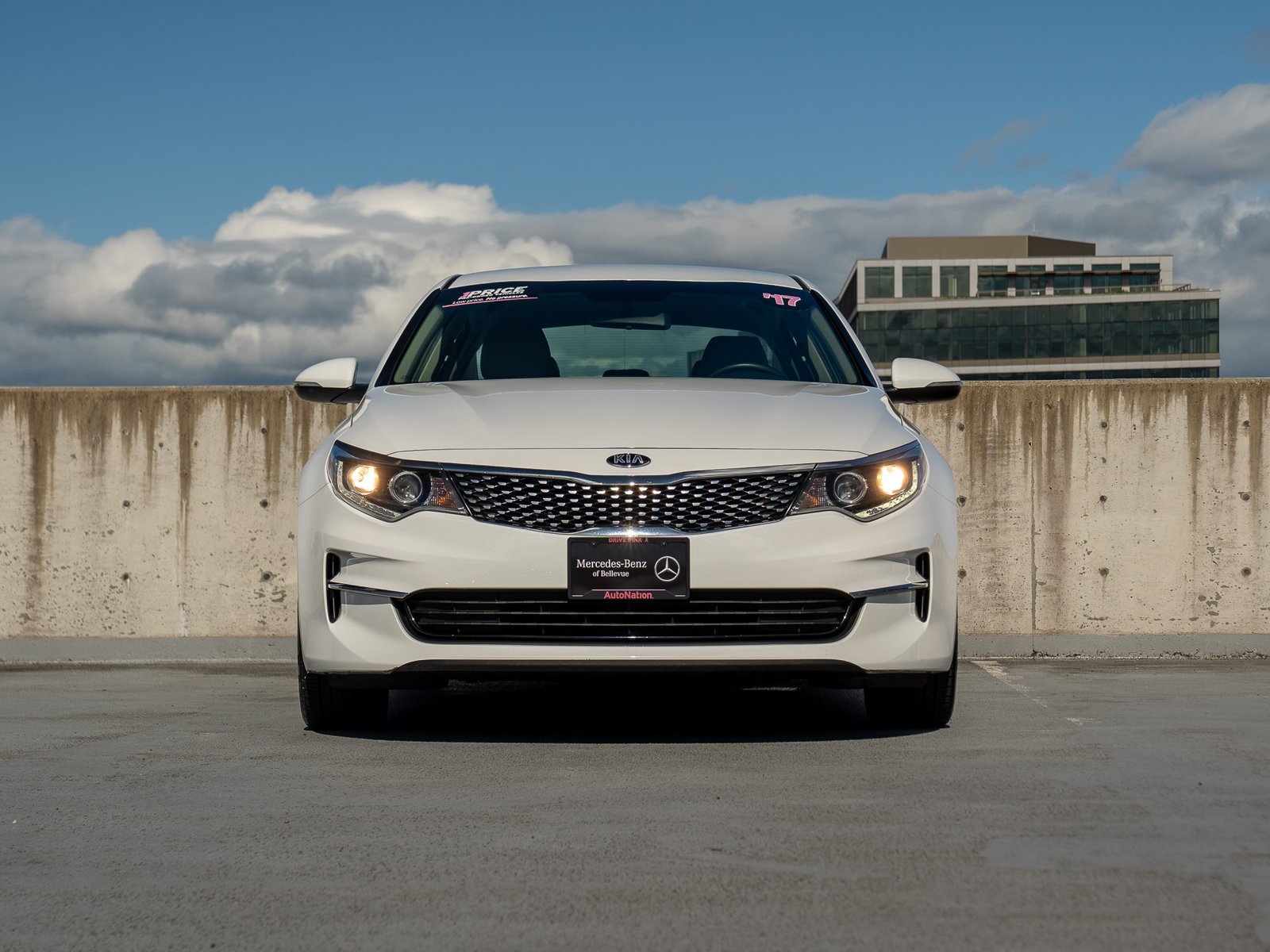Used 2017 Kia Optima EX FWD image 2