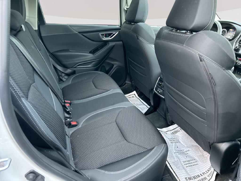 Used 2023 Subaru Forester Premium AWD/4WD image 30