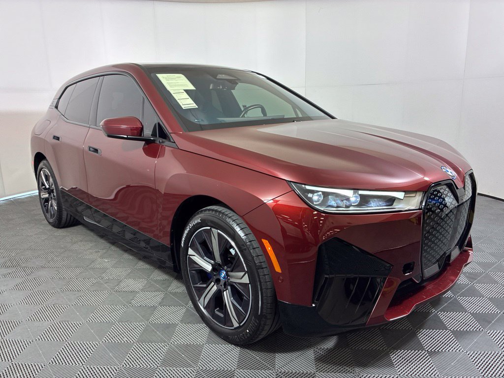Certified 2024 BMW iX xDrive50 w/ Sport Package AWD/4WD image 4