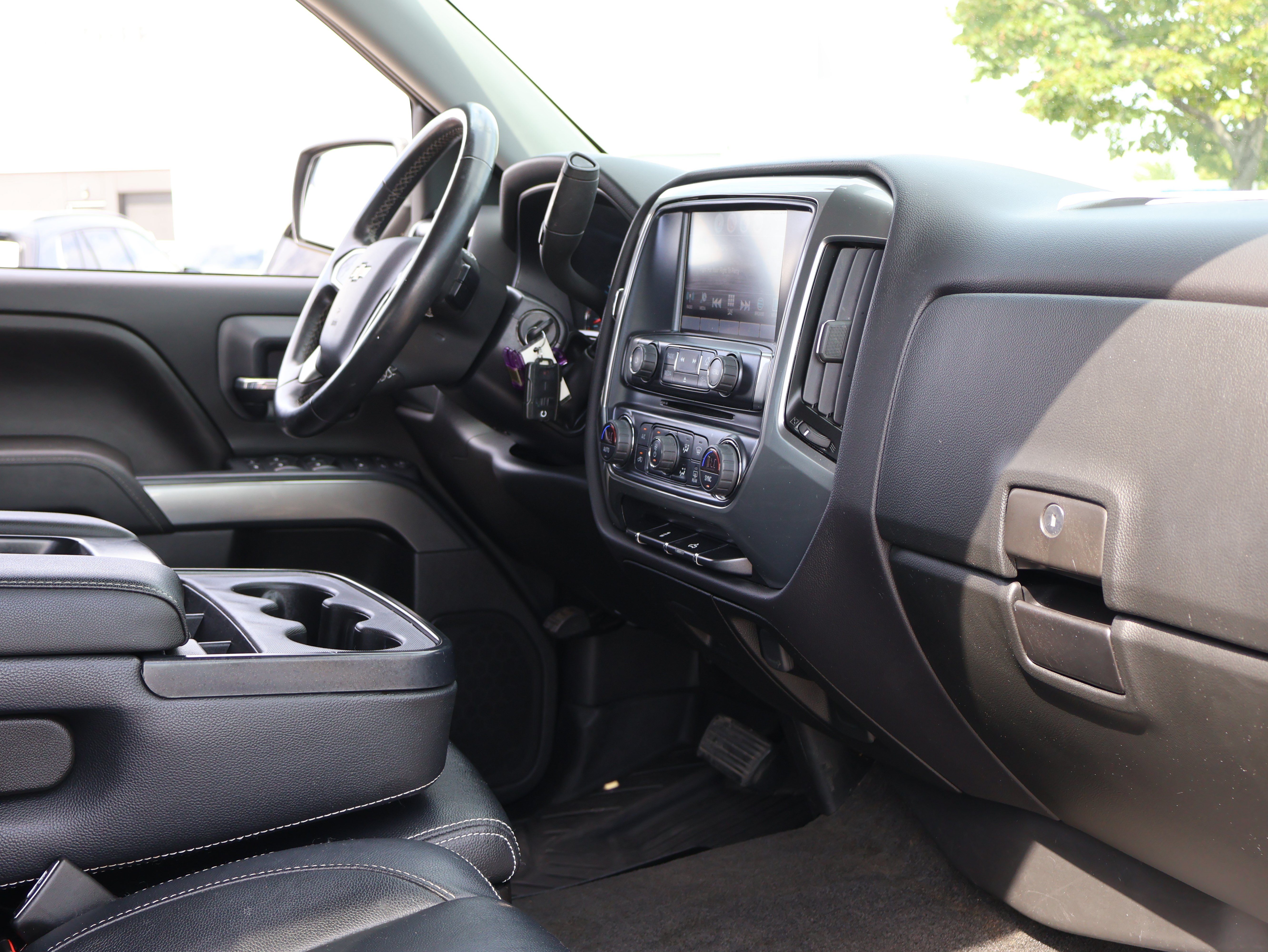 Used 2017 Chevrolet Silverado 1500 LT w/ All Star Edition AWD/4WD image 10