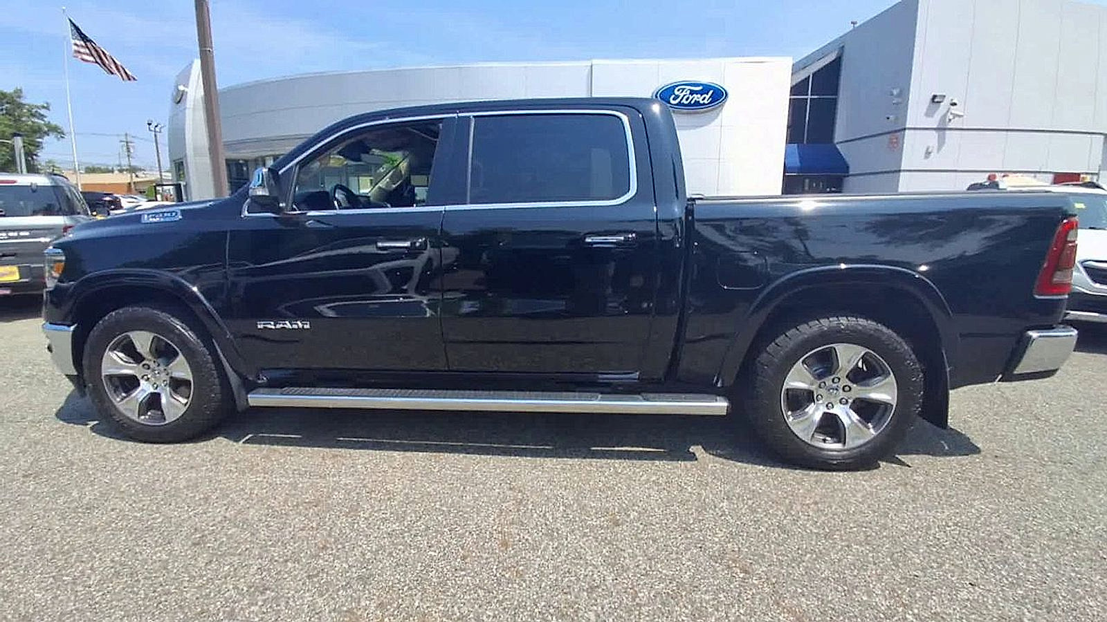 Used 2021 RAM 1500 Laramie image 5