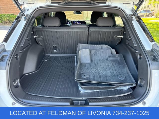 Used 2026 Chevrolet Equinox EV LT FWD image 24