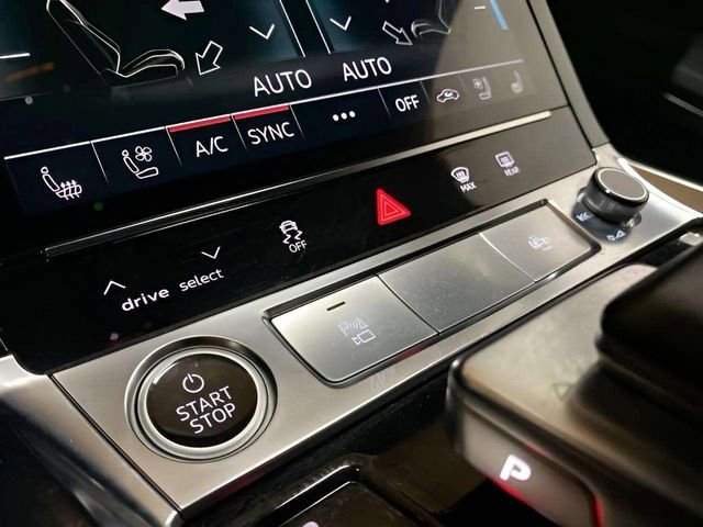 Used 2022 Audi e-tron Premium Plus w/ Premium Plus Package image 68