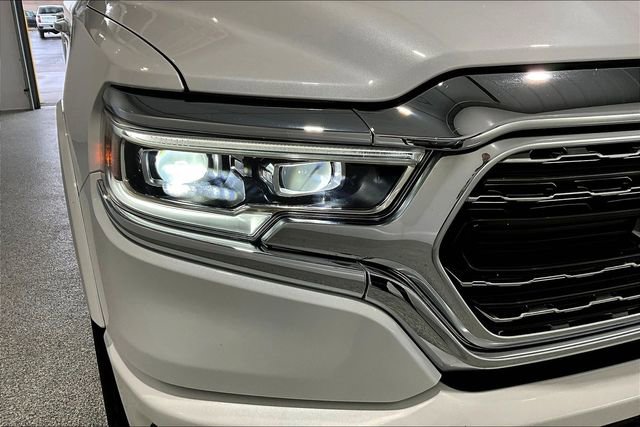 Used 2022 RAM 1500 Limited w/ Body-Colour Bumper Group image 32