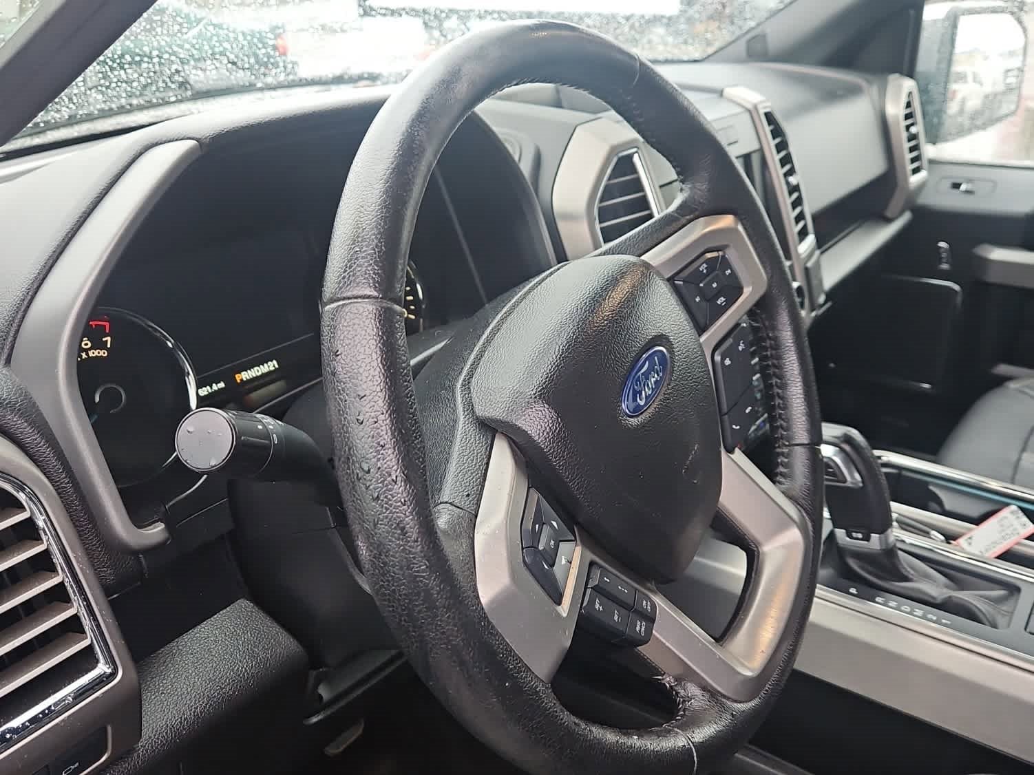 Used 2016 Ford F150 Platinum w/ Equipment Group 701A Luxury image 2