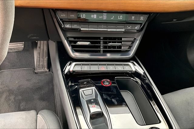 Used 2023 Audi e-tron GT Prestige w/ Prestige Package AWD/4WD image 25
