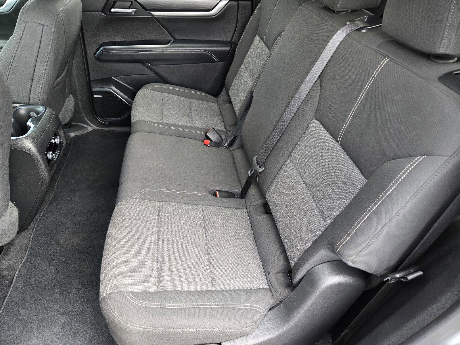 Used 2025 GMC Acadia Elevation FWD image 10