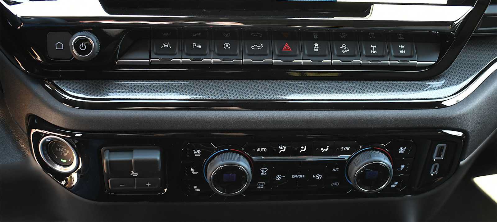 New 2026 Chevrolet Silverado 1500 ZR2 w/ LPO, Dark Essentials Package AWD/4WD image 20