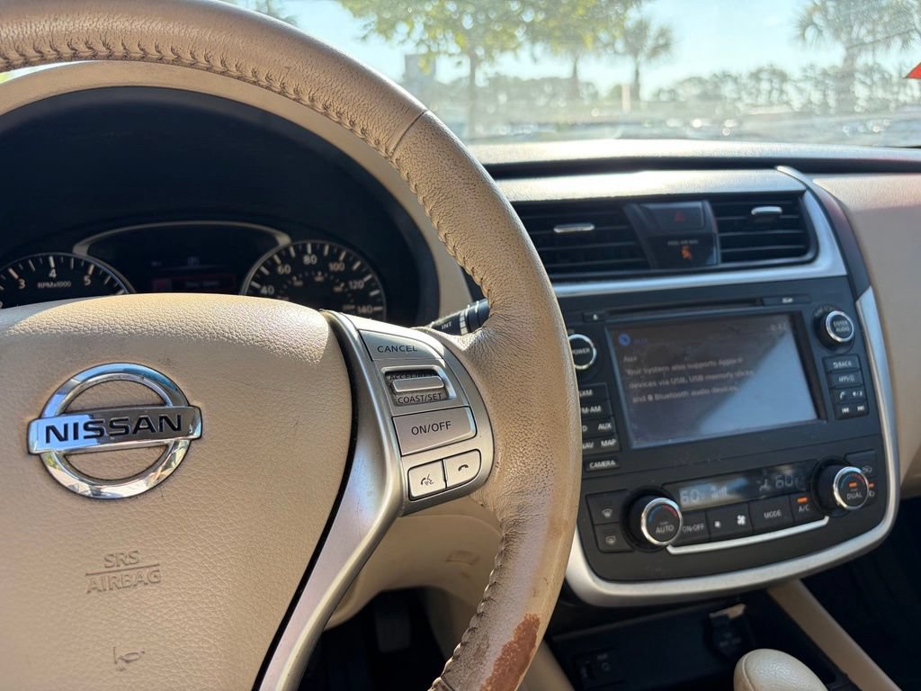 Used 2016 Nissan Altima 2.5 SV w/ Convenience Package FWD image 16