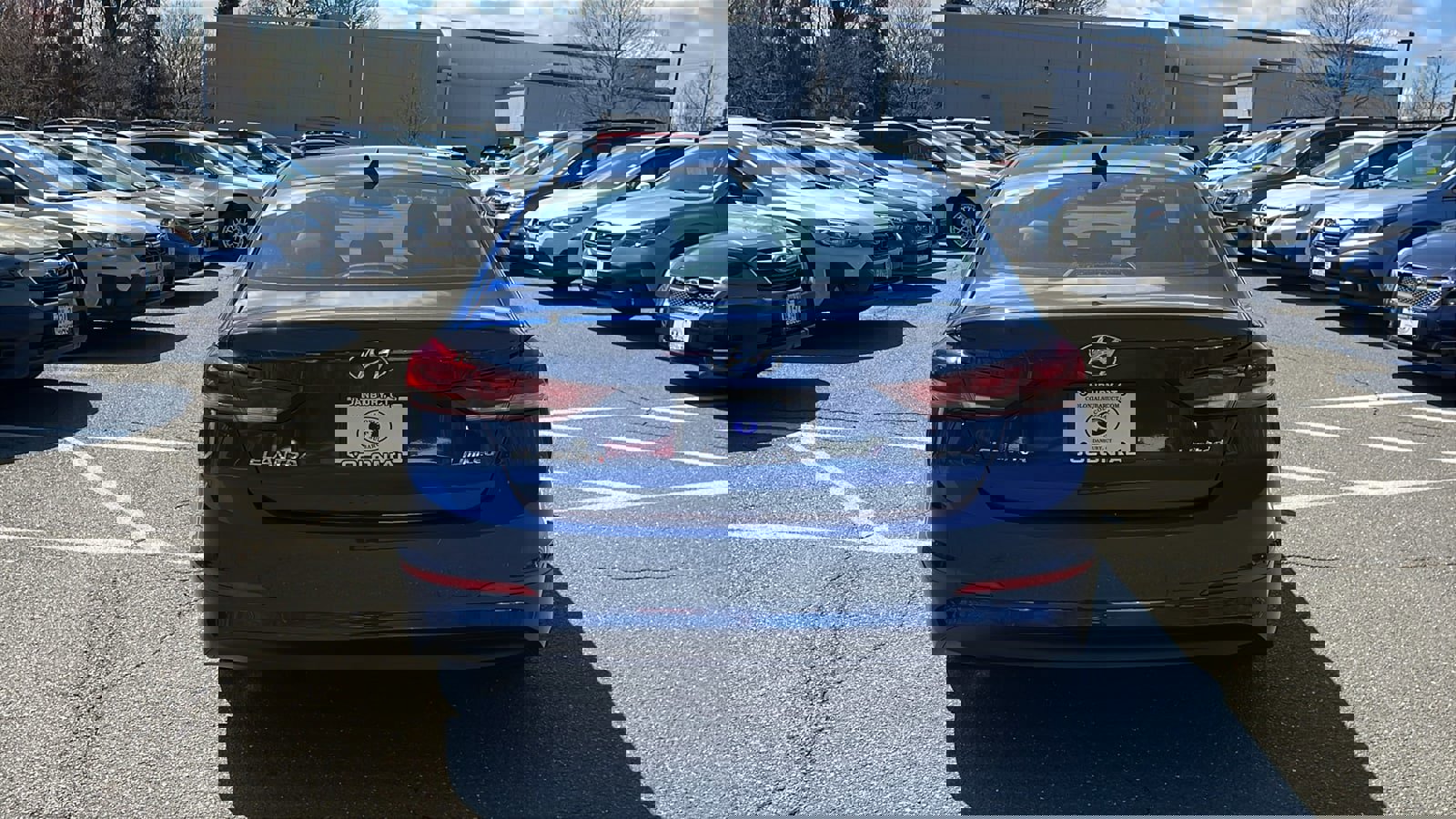 Used 2017 Hyundai Elantra Limited image 6