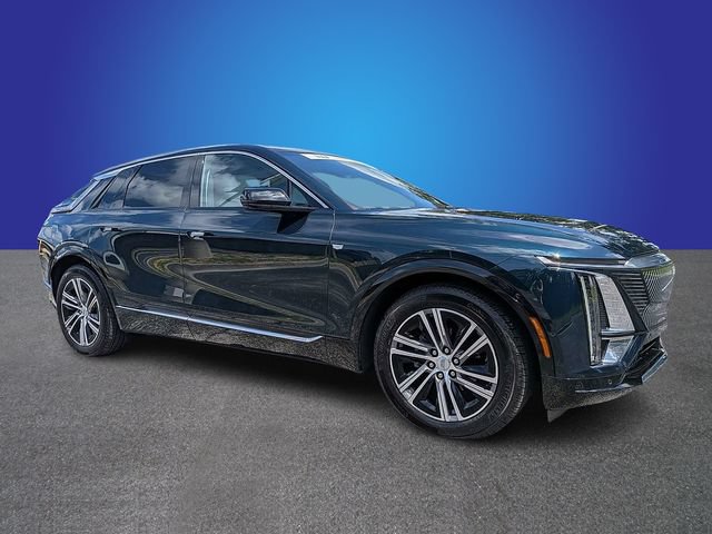 Certified 2024 Cadillac Lyriq Luxury AWD/4WD image 7