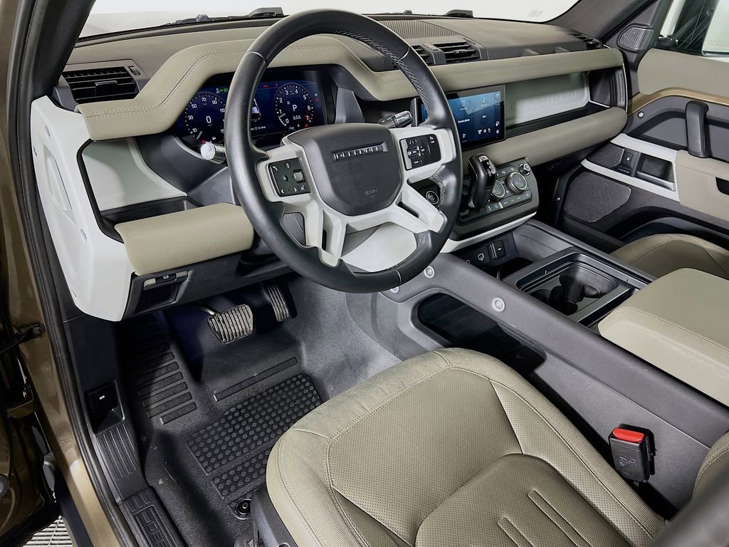 Used 2021 Land Rover Defender 110 S image 9