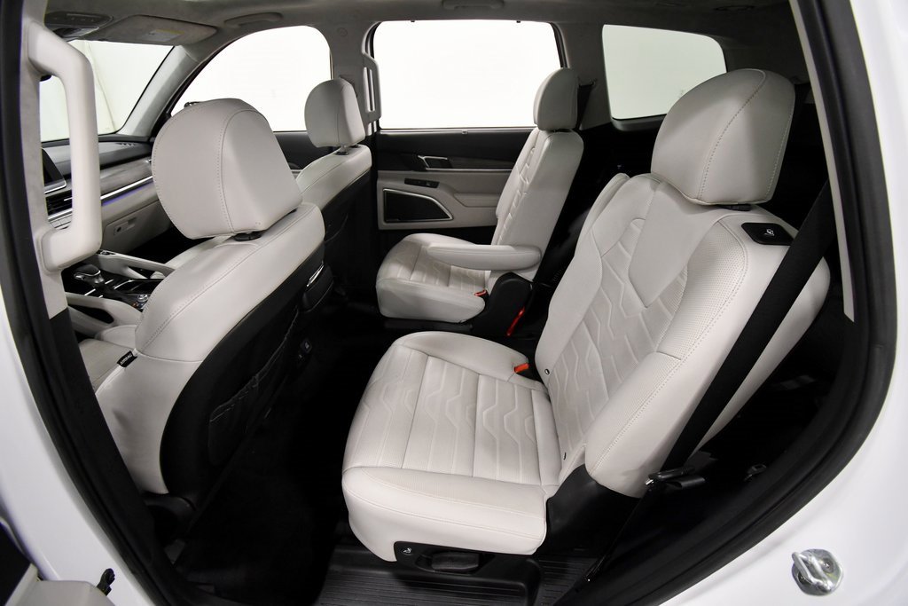 Certified 2022 Kia Telluride SX w/ SX Prestige Package image 15