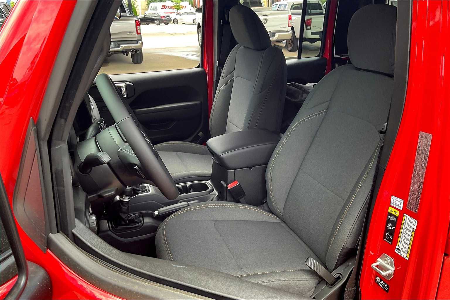 New 2025 Jeep Gladiator Willys image 9