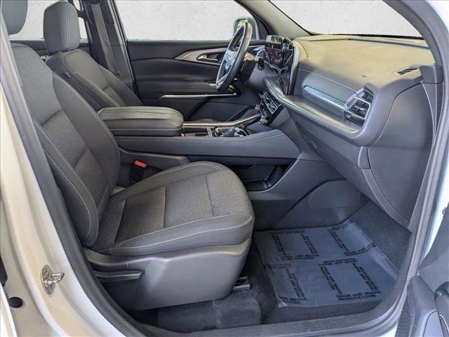Used 2024 Chevrolet Traverse LT image 19