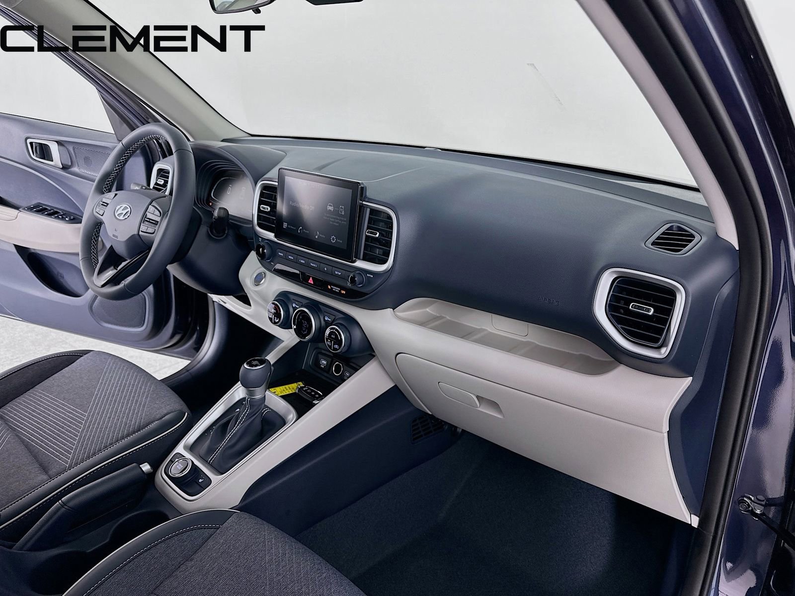 Certified 2026 Hyundai Venue SEL FWD image 34