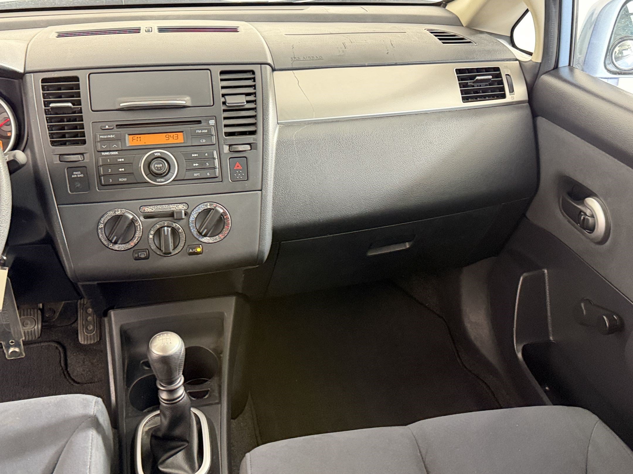 Used 2009 Nissan Versa 1.8 S w/ ABS Pkg FWD image 27