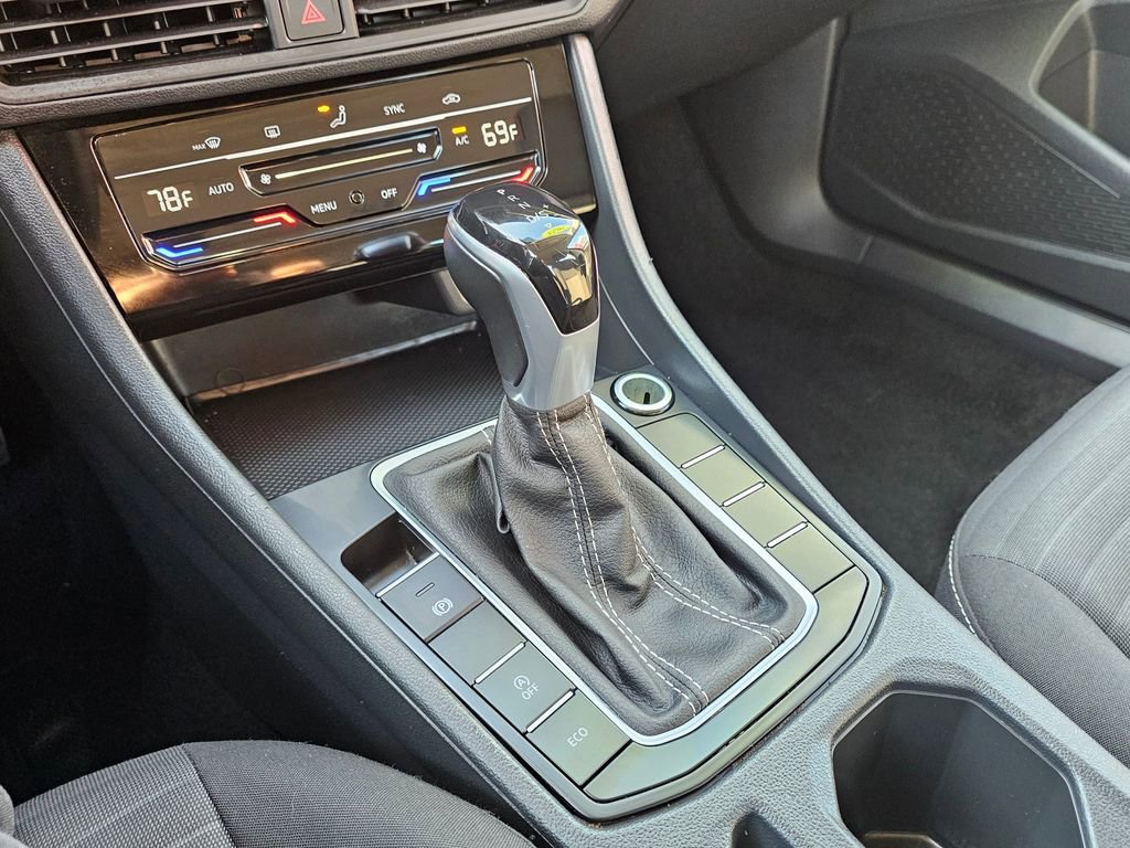 Used 2025 Volkswagen Jetta S image 26