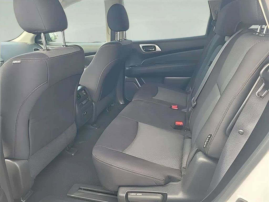 Used 2019 Nissan Pathfinder SV w/ SV Tech Package AWD/4WD image 13