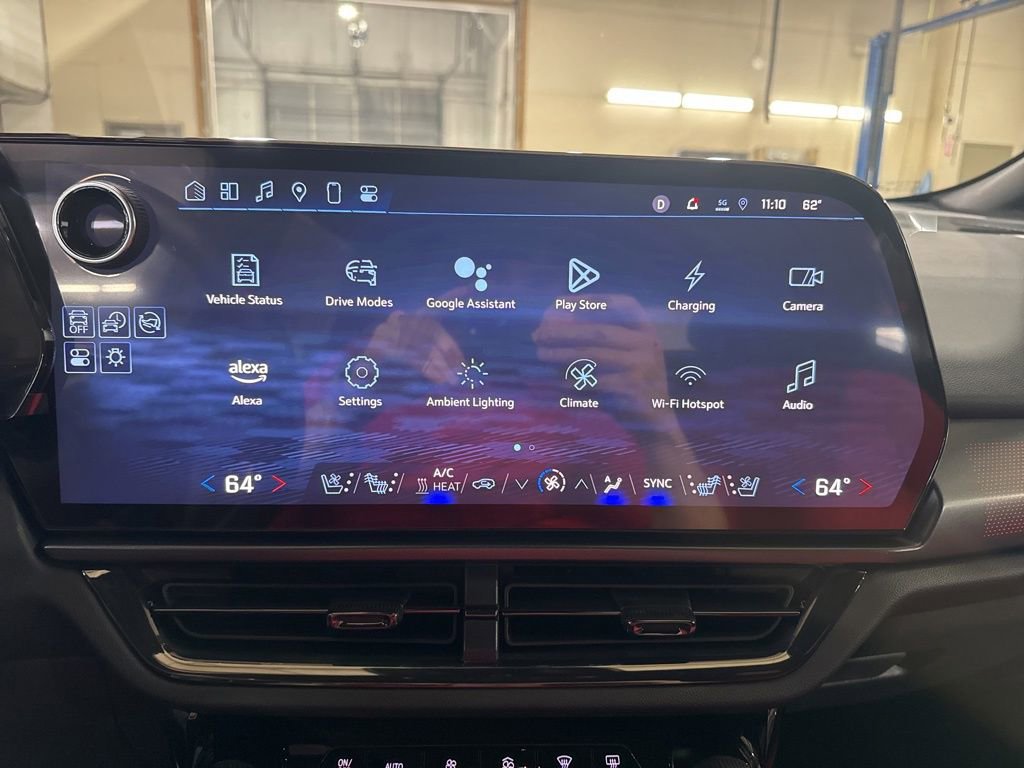 New 2025 Chevrolet Equinox EV RS w/ Convenience Package II FWD image 26