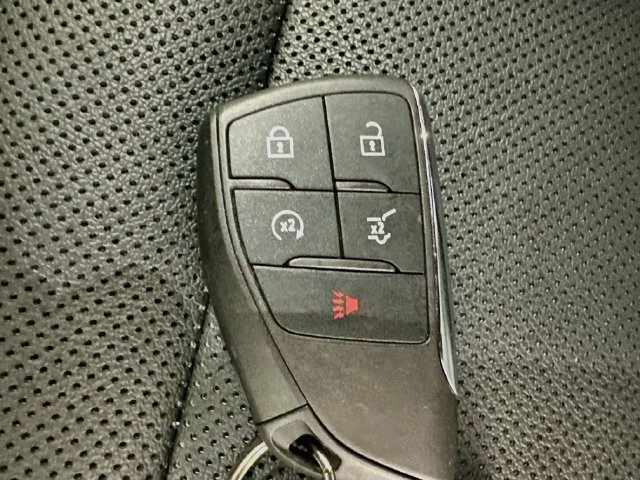 Used 2024 Chevrolet Equinox EV RS FWD image 15