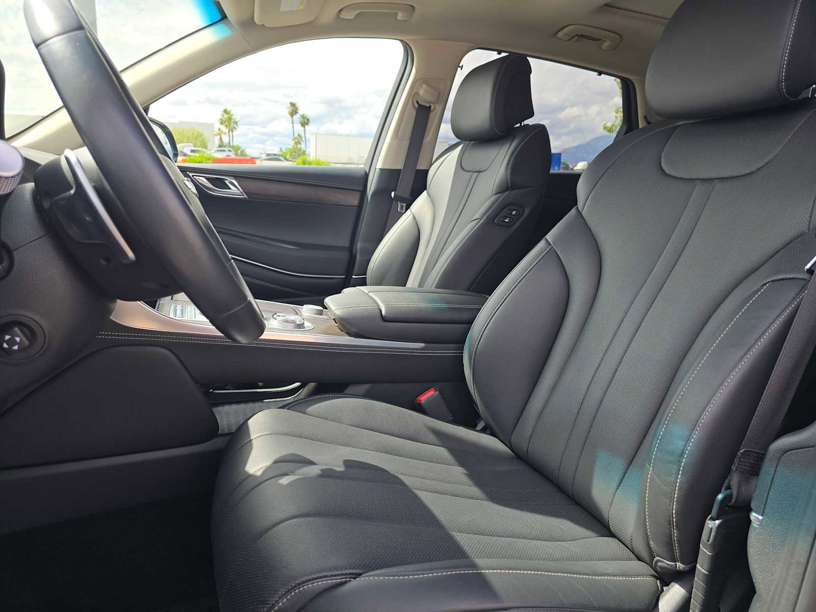 Used 2024 Genesis GV80 3.5T image 23