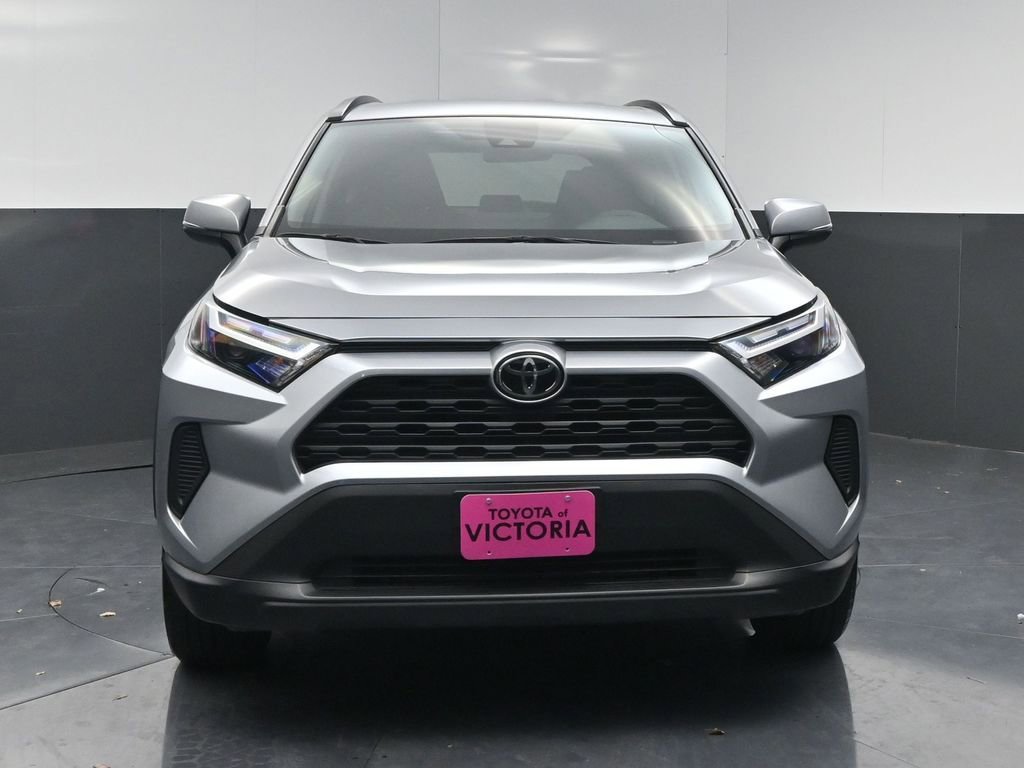 Used 2025 Toyota RAV4 XLE image 18