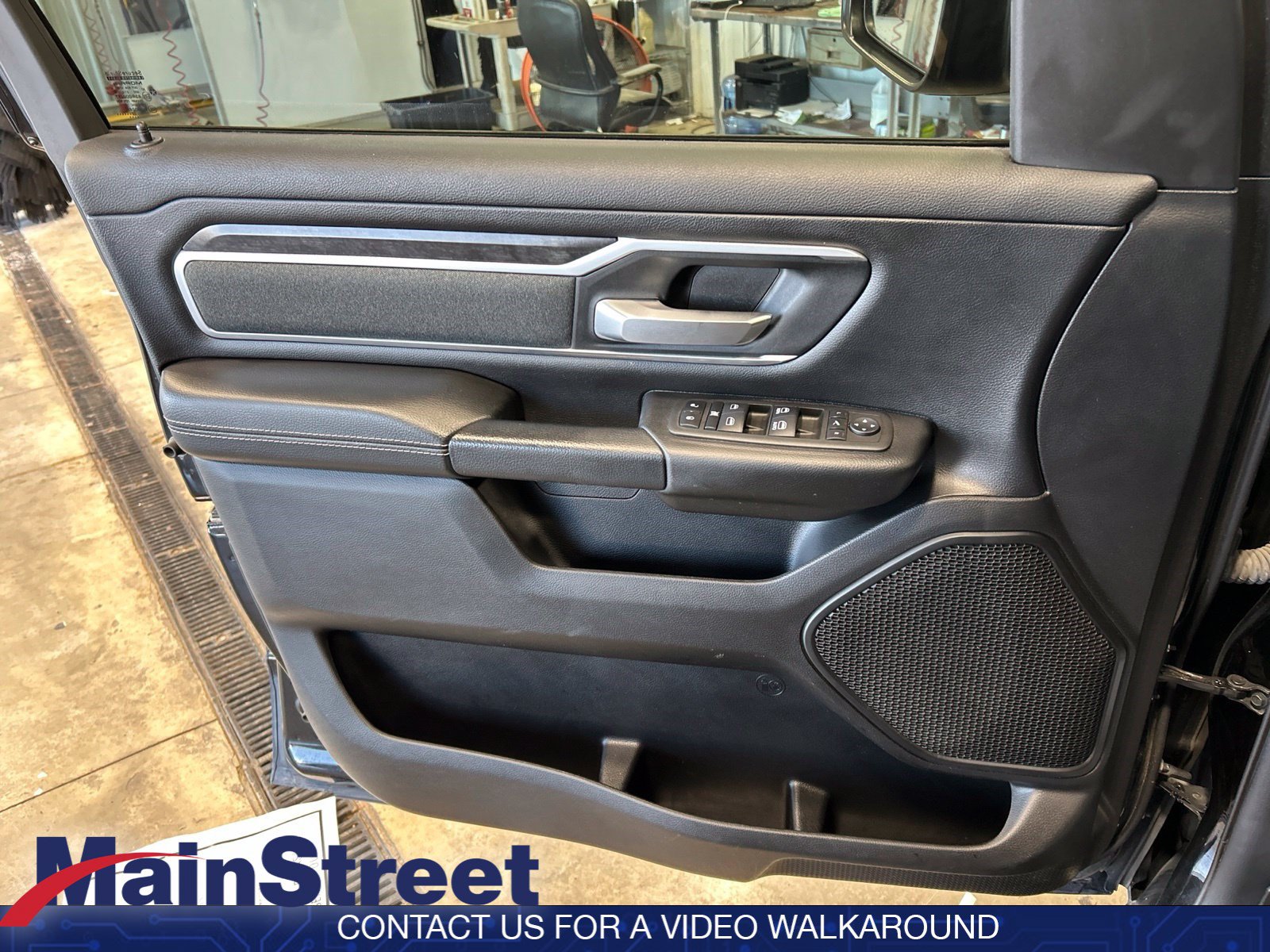 Used 2022 RAM 1500 Big Horn AWD/4WD image 31