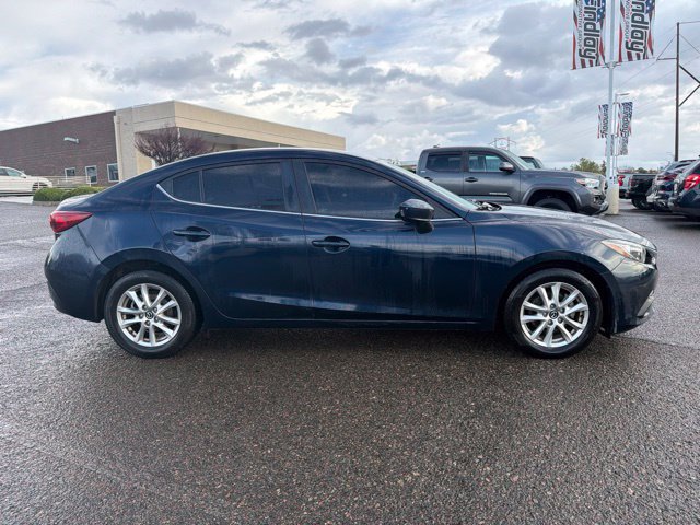 Used 2016 MAZDA MAZDA3 i Sport w/ Preferred Equipment Package FWD image 4