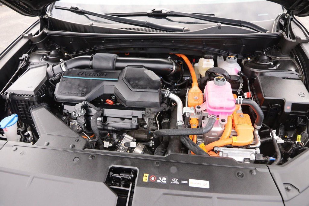 Used 2025 Hyundai Tucson Limited image 29