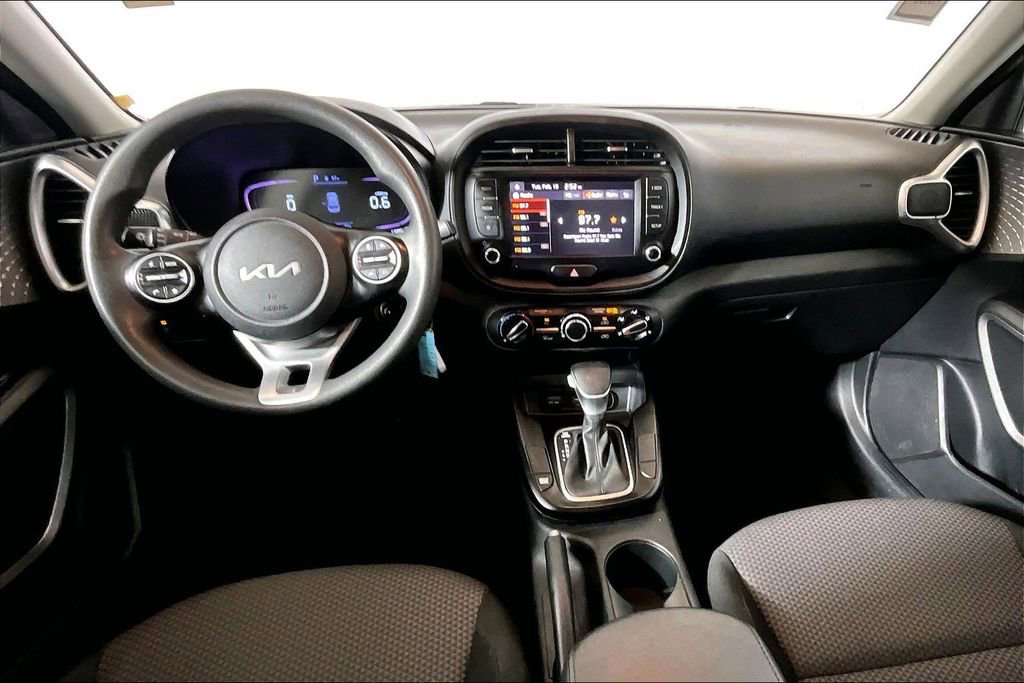 Used 2024 Kia Soul LX w/ Option Group 015 image 11
