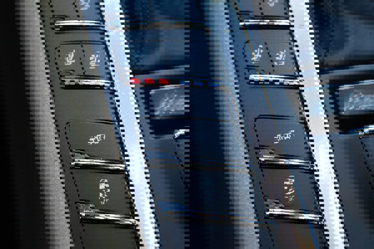 Used 2018 Porsche Macan image 24