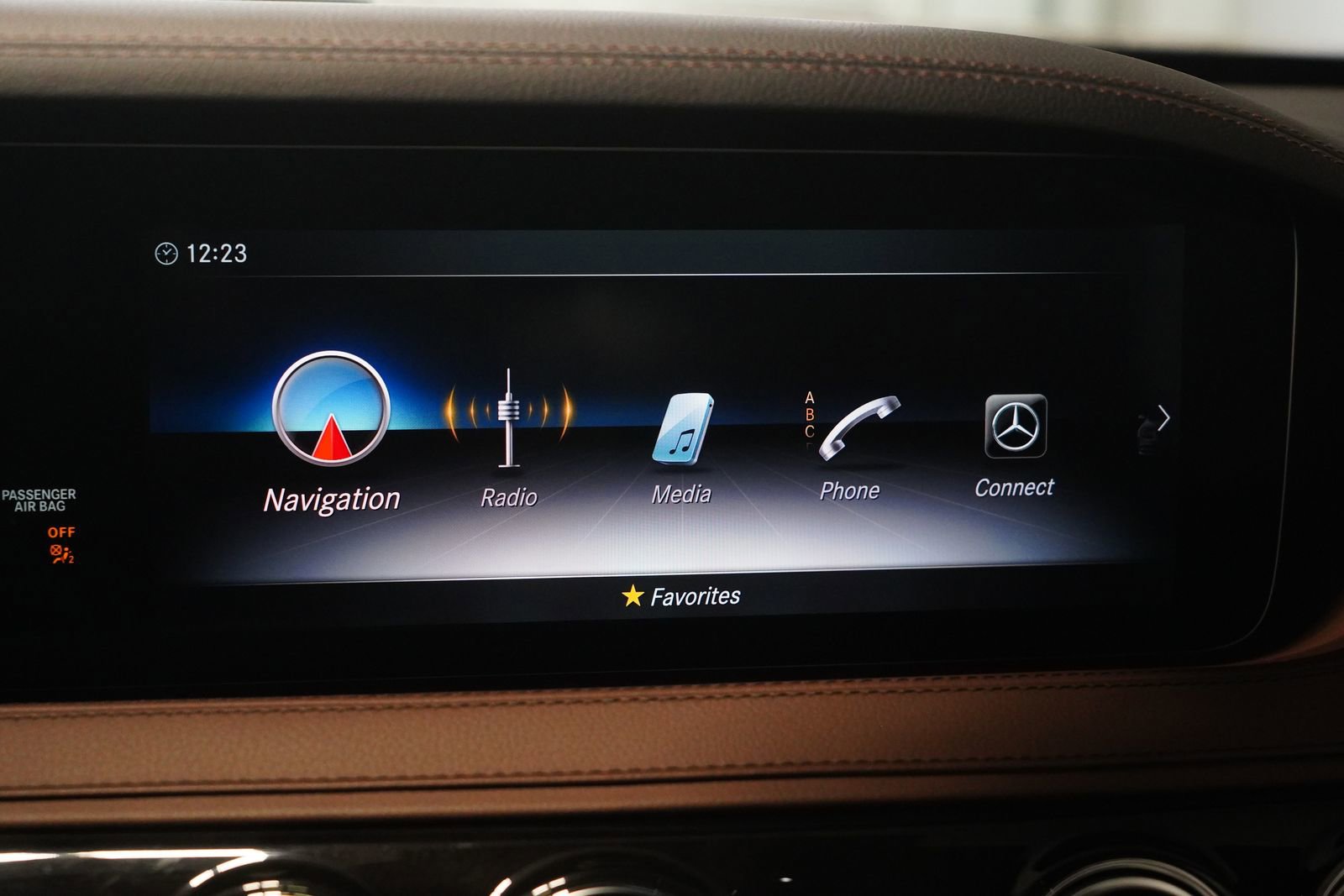 Used 2020 Mercedes-Benz S 560 4MATIC Sedan image 22