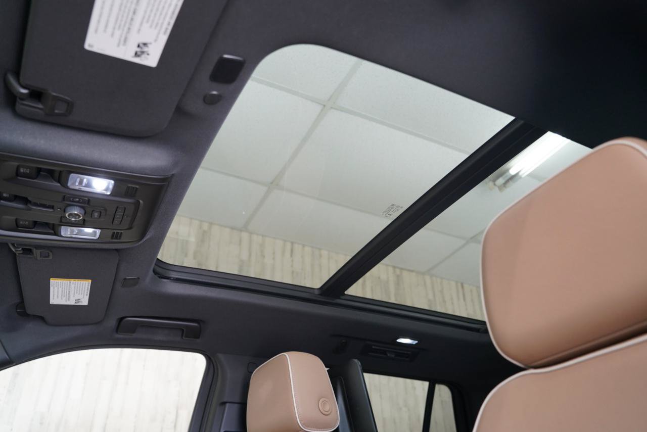 Used 2024 Chevrolet Tahoe Premier AWD/4WD image 22
