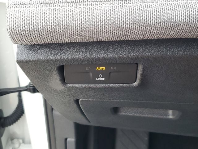 Certified 2025 Volkswagen Tiguan S FWD image 26