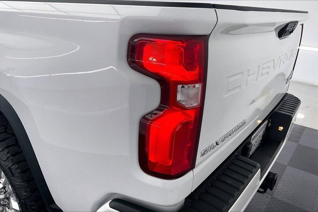 Used 2021 Chevrolet Silverado 3500 High Country AWD/4WD image 29