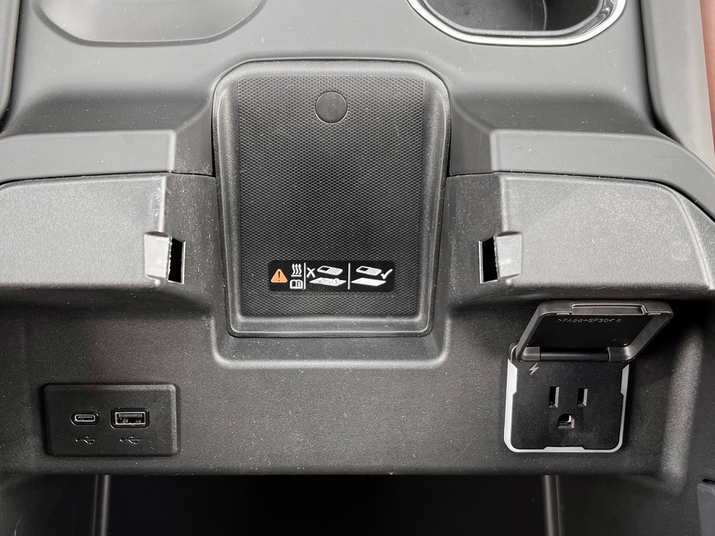 Used 2025 GMC Sierra 3500 Denali Ultimate image 30