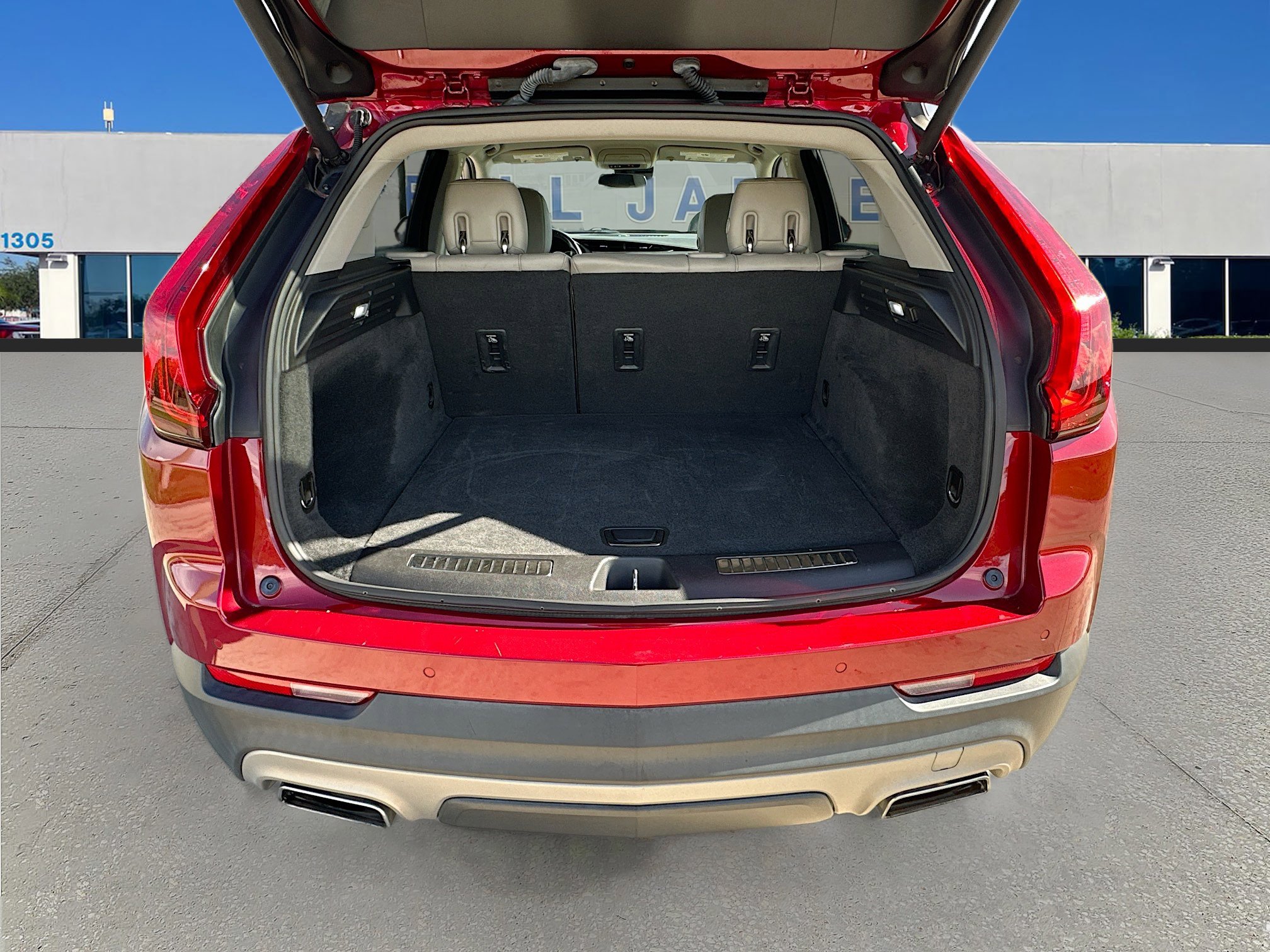 Used 2019 Cadillac XT4 Premium Luxury image 26