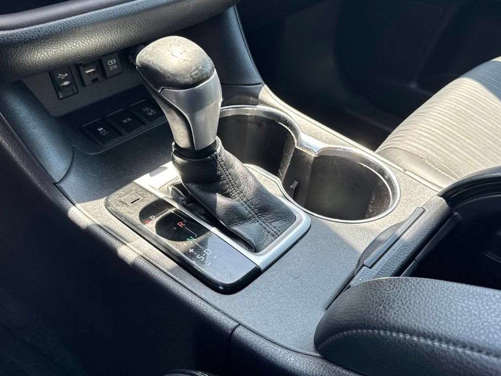 Certified 2019 Toyota Highlander Plus w/ Carpet Mat Package (TMS) AWD/4WD image 29