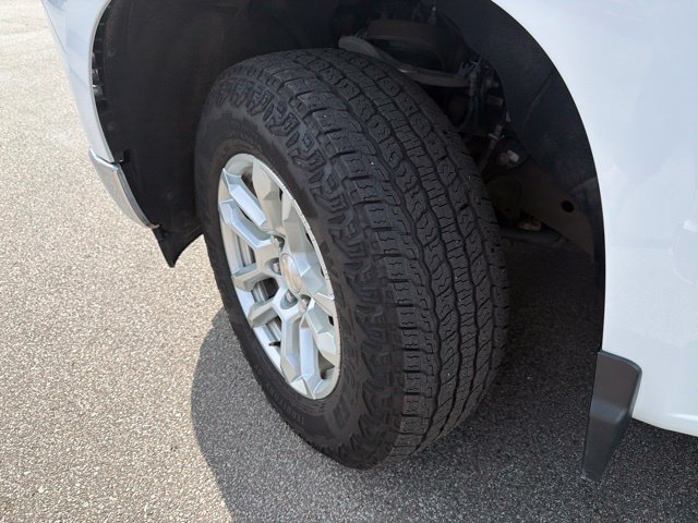 Certified 2024 Chevrolet Silverado 1500 LT AWD/4WD image 12